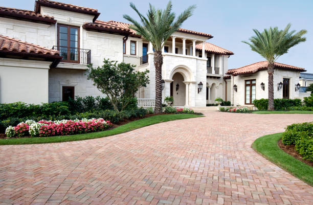 Best Driveway Paving Contractor  in Llano, TX